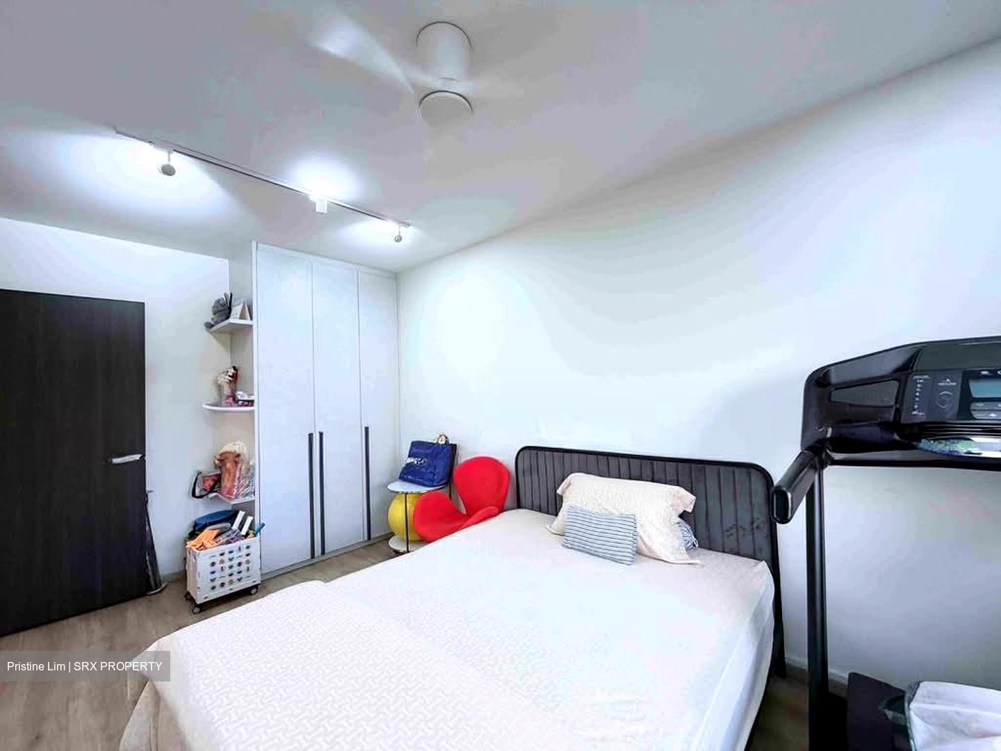 Villa Des Flores (D11), Condominium #542349301